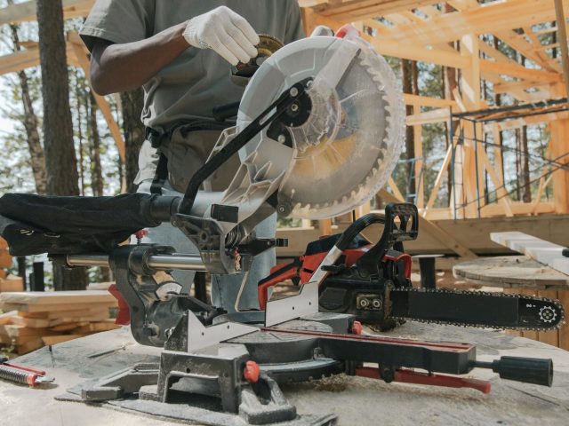 Pourquoi le Plan Pluriannuel de Travaux est-il essentiel pour votre copropriété ?