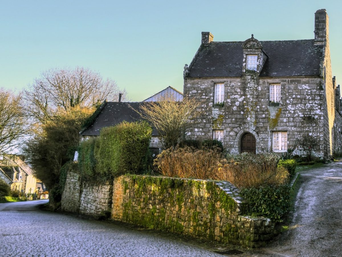Agence immobilière à Brest : bien choisir avant de vendre à distance